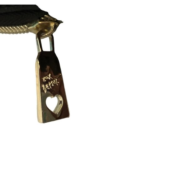 Betsy Johnson crossbody Love Black/White bag - Picture 5 of 13